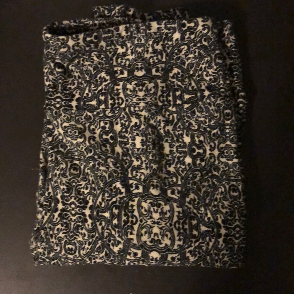 Lularoe black and white os